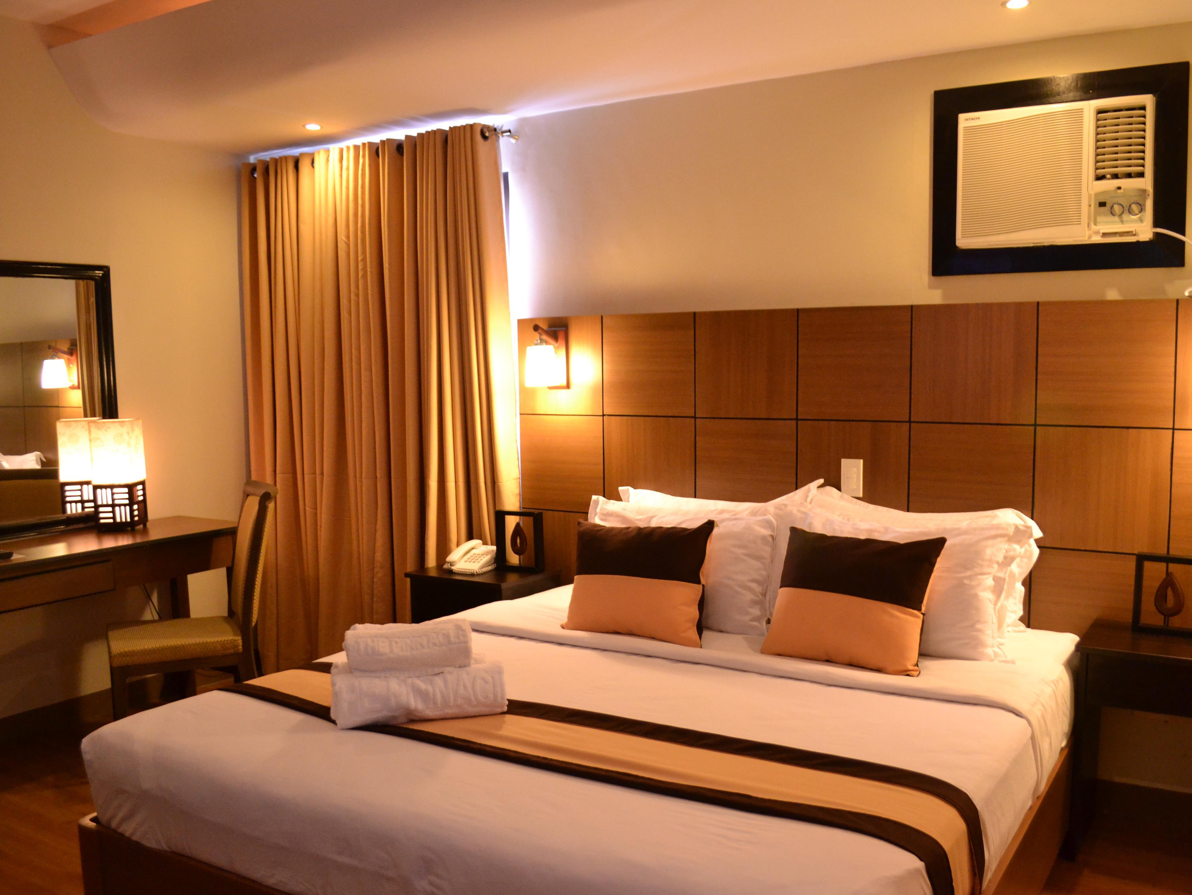 The Pinnacle Hotel And Suites Davao City Esterno foto