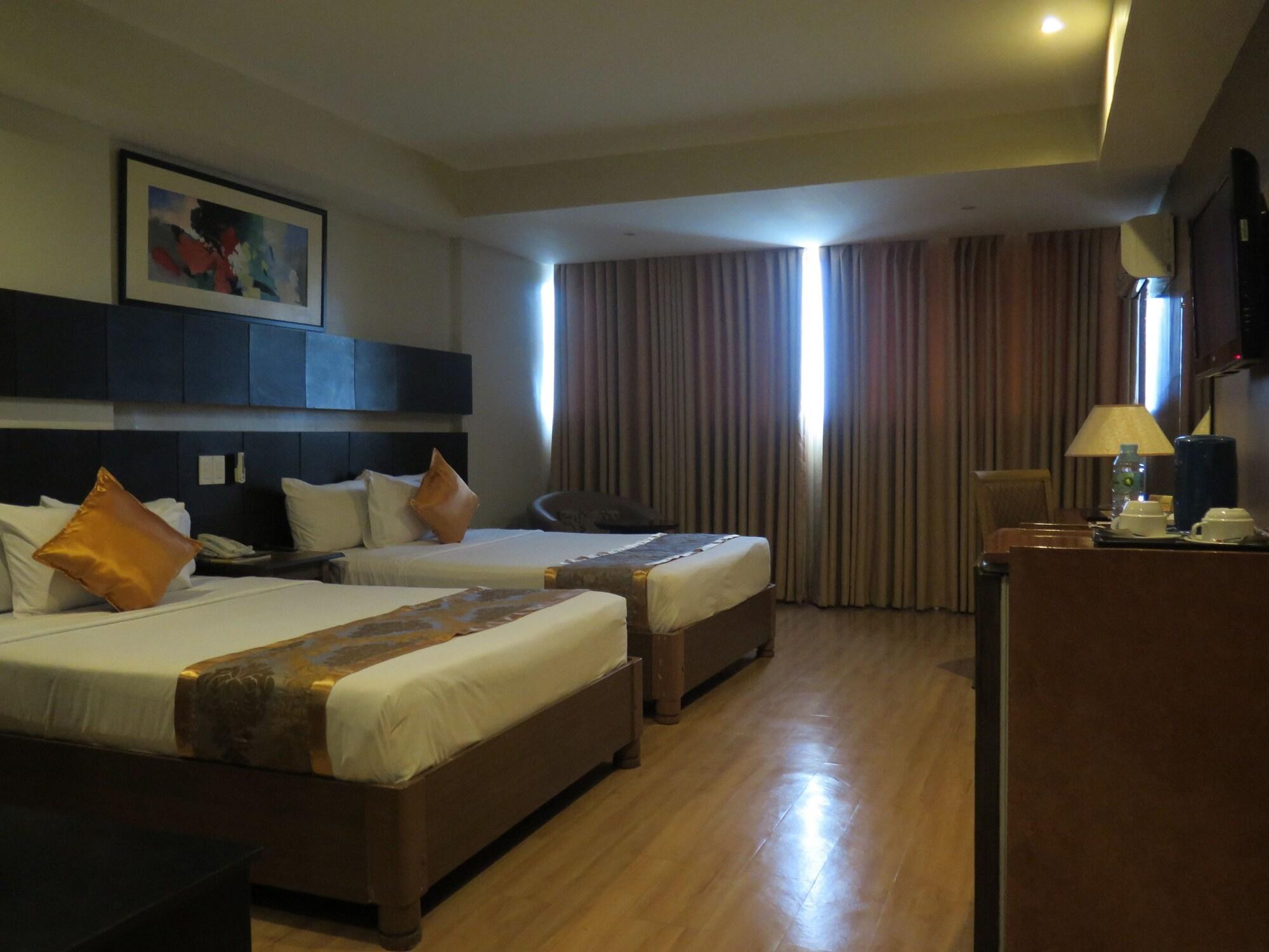 The Pinnacle Hotel And Suites Davao City Esterno foto