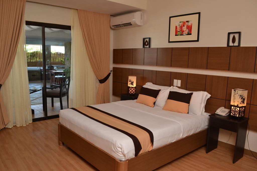 The Pinnacle Hotel And Suites Davao City Esterno foto